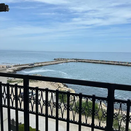 Casa Del Mar Sveti Konstantin